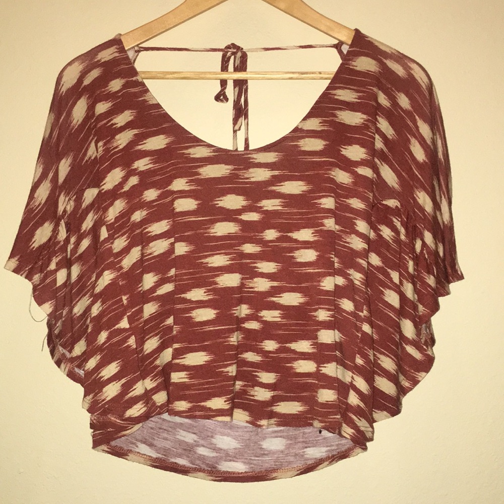 Lush flowy arm shirt